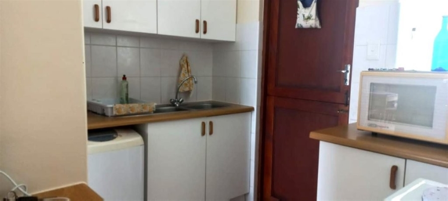 2 Bedroom Property for Sale in Stilbaai Wes Western Cape